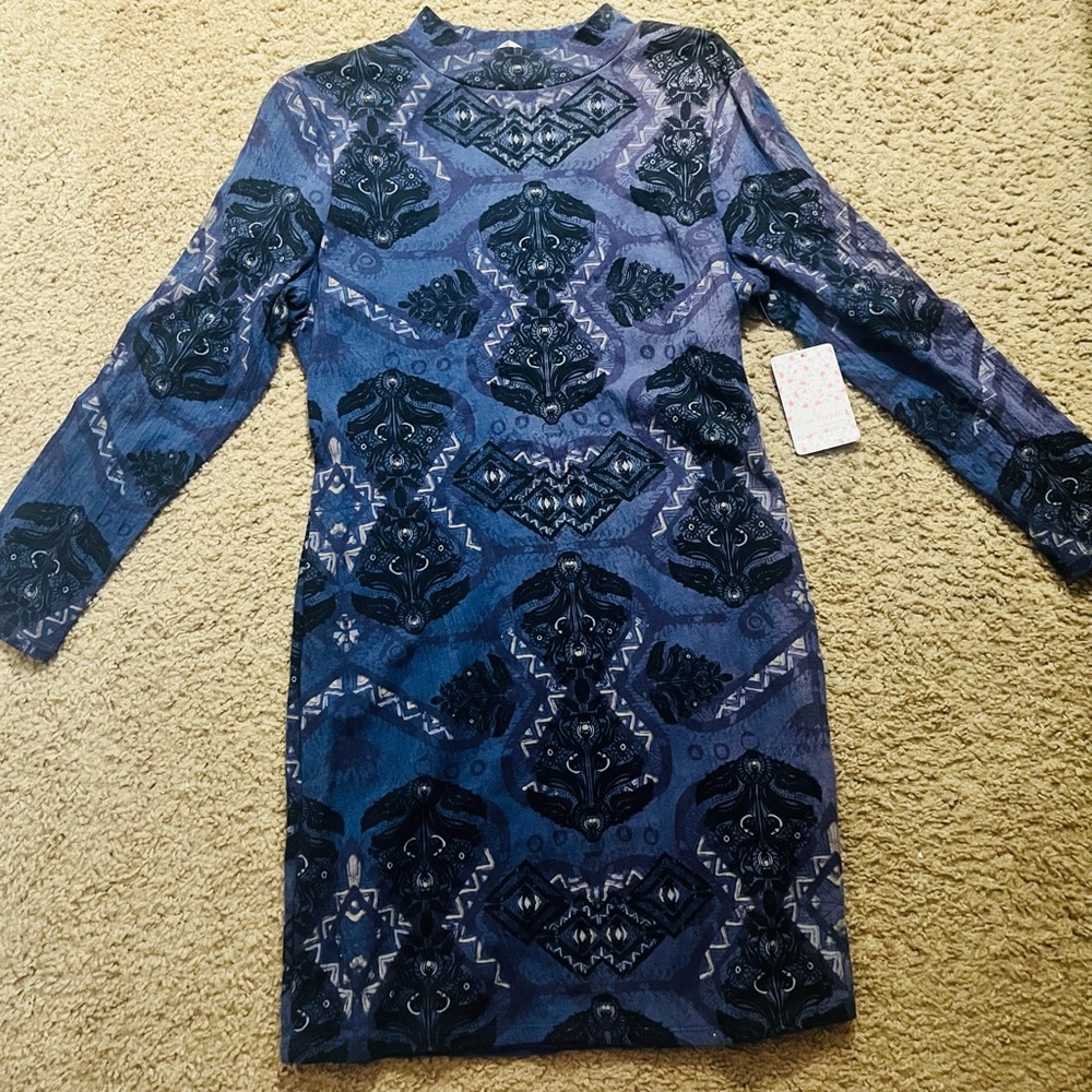 Beautiful dress for any occasion.